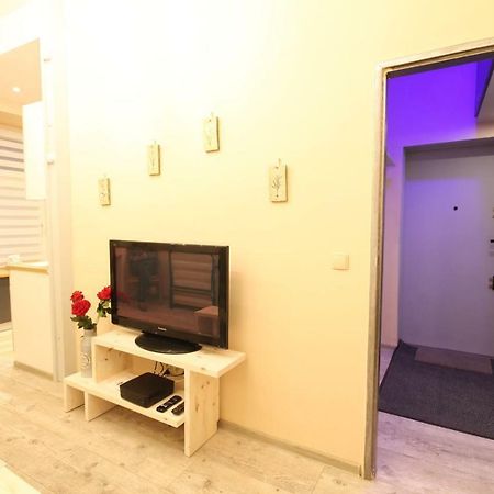 Studio Flat Grunwaldzka Up To 2Persons+1 弗罗茨瓦夫 外观 照片