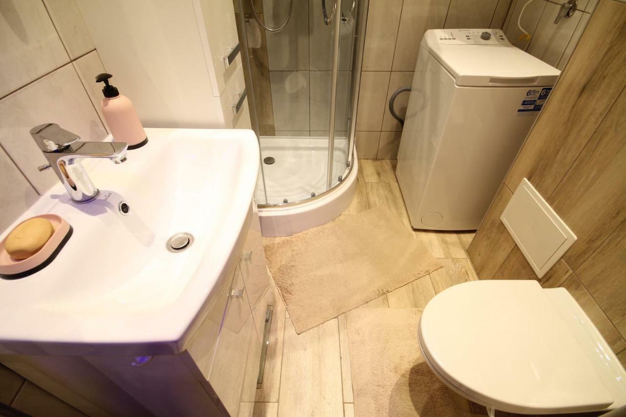 Studio Flat Grunwaldzka Up To 2Persons+1 弗罗茨瓦夫 外观 照片